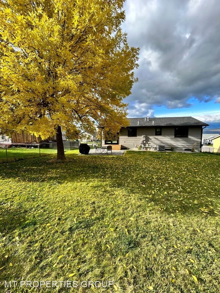 109 Grandview Way - Photo 2 of 20
