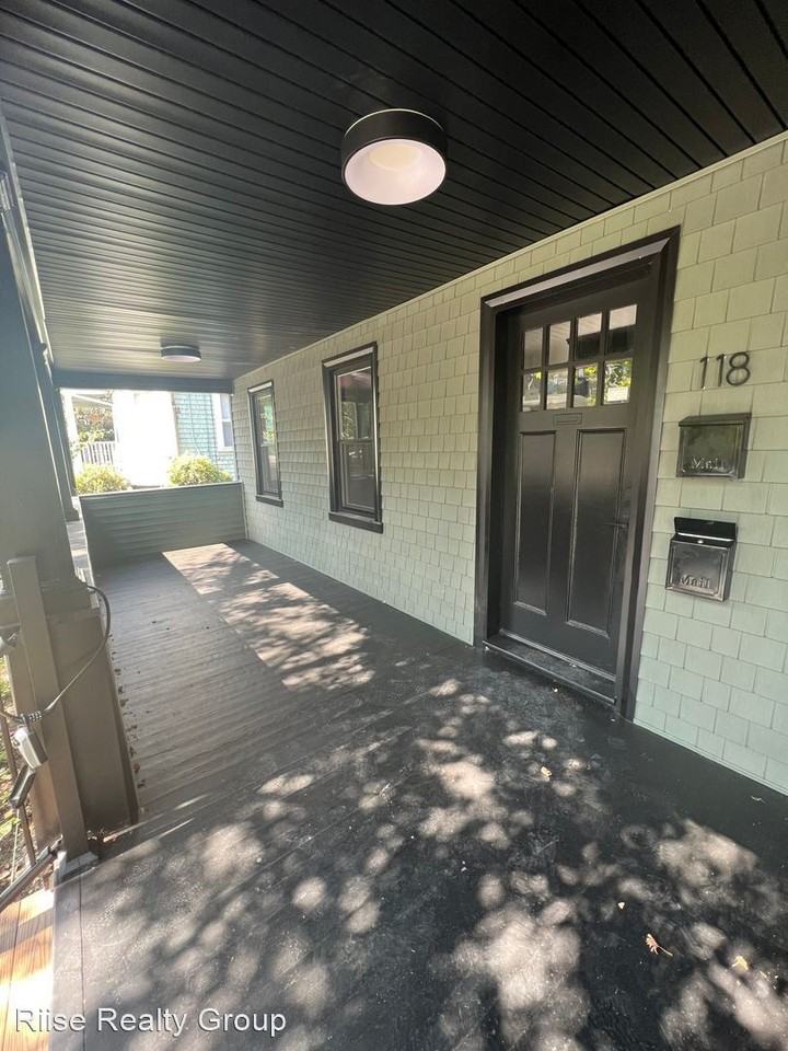 118 11th Street - Photo 3 of 17