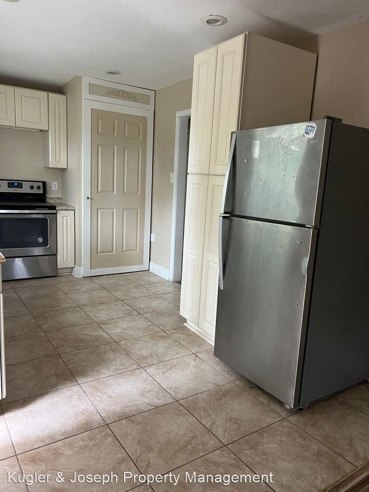 6431 Urquhart St - Photo 2 of 10