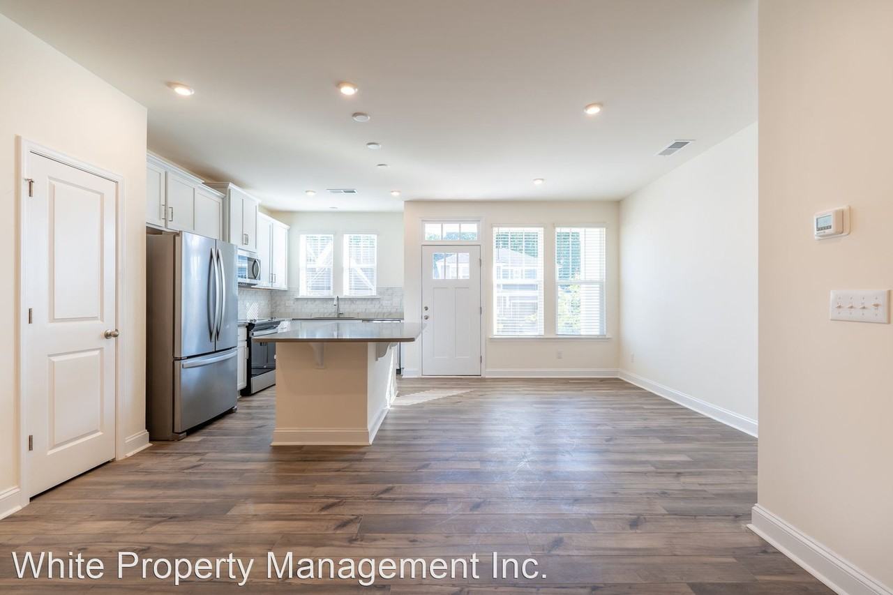 1556 Cedar Tree Dr - Photo 2 of 27