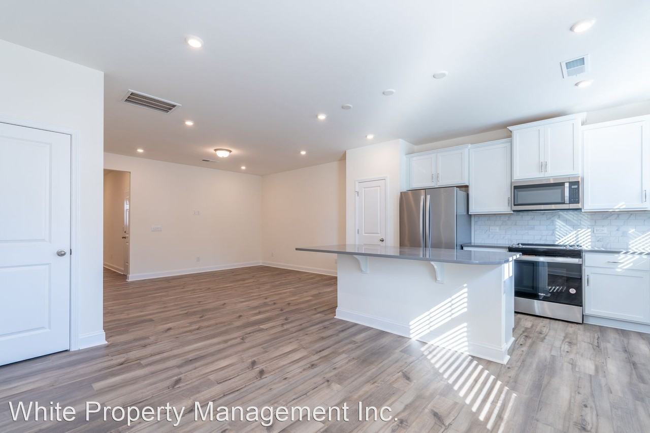 1556 Cedar Tree Dr - Photo 3 of 27
