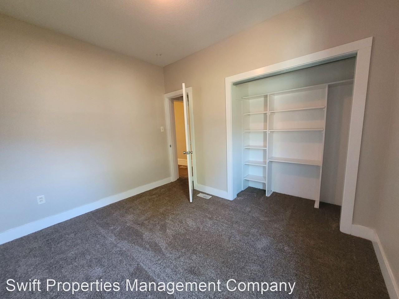 403 E Hillside Ave - Photo 2 of 6