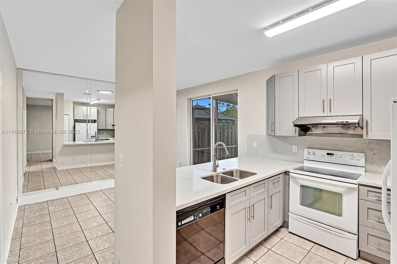 2297 Nw 160th Ter #2297 - Photo 3 of 30