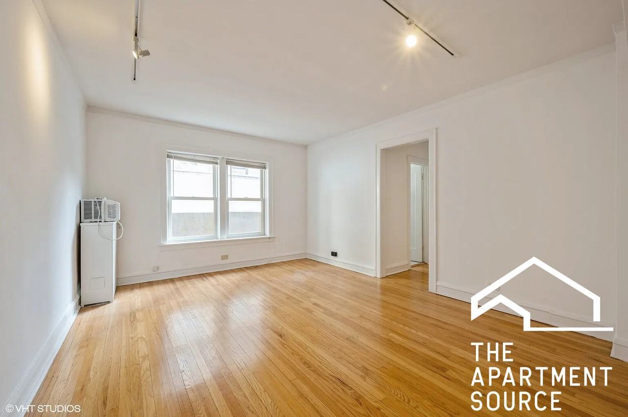 2324 N Lincoln Park W #2C - Photo 6 of 17