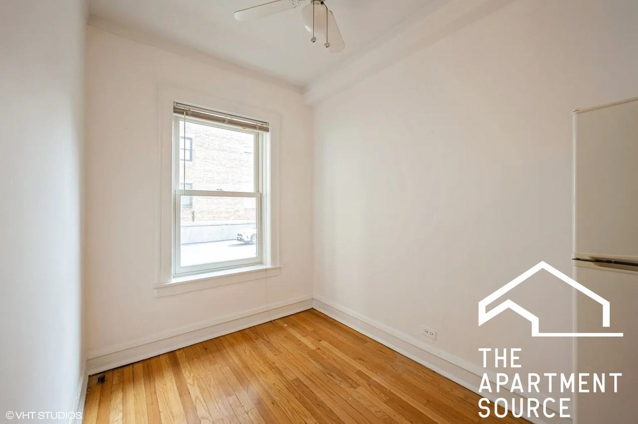 2324 N Lincoln Park W #2C - Photo 7 of 17