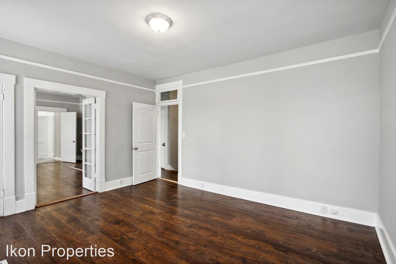 1211 East 33rd Street - Photo 3 of 17