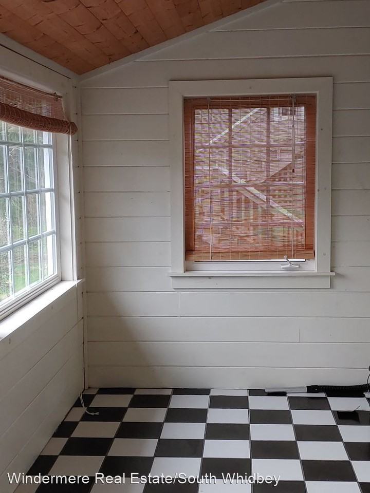 24811 State Route 525 - Photo 2 of 21