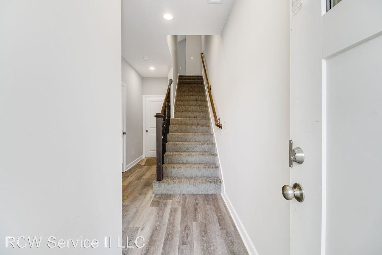 38th and Thompson - Photo 2 of 23