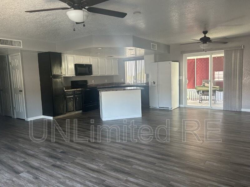 2954 Mica Dr - Photo 2 of 12