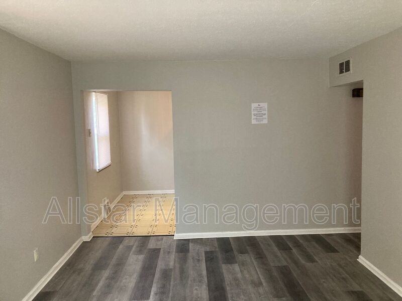 21200 Crystal Ave #DOWN - Photo 2 of 11