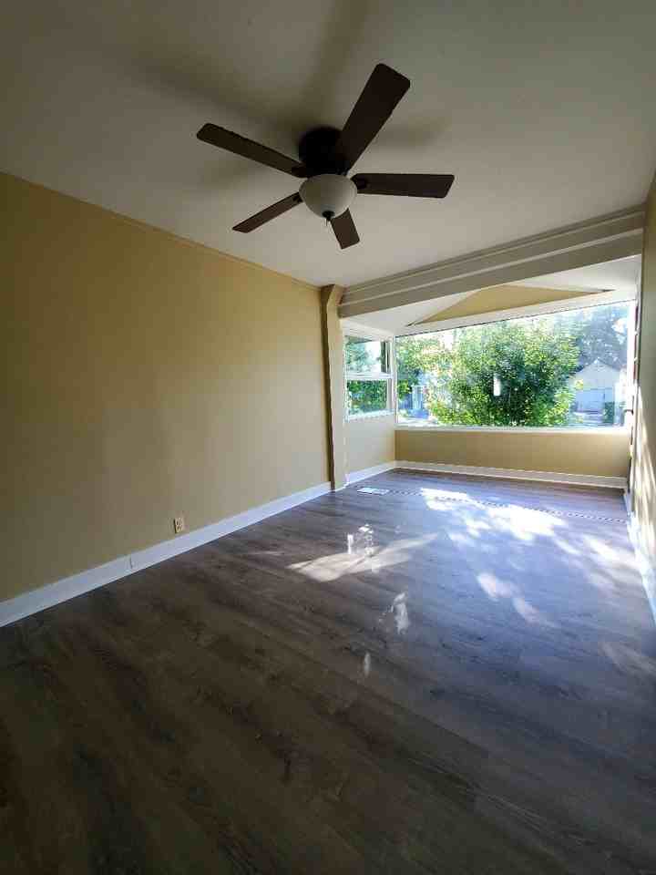 211 Clifton Dr - Photo 2 of 13