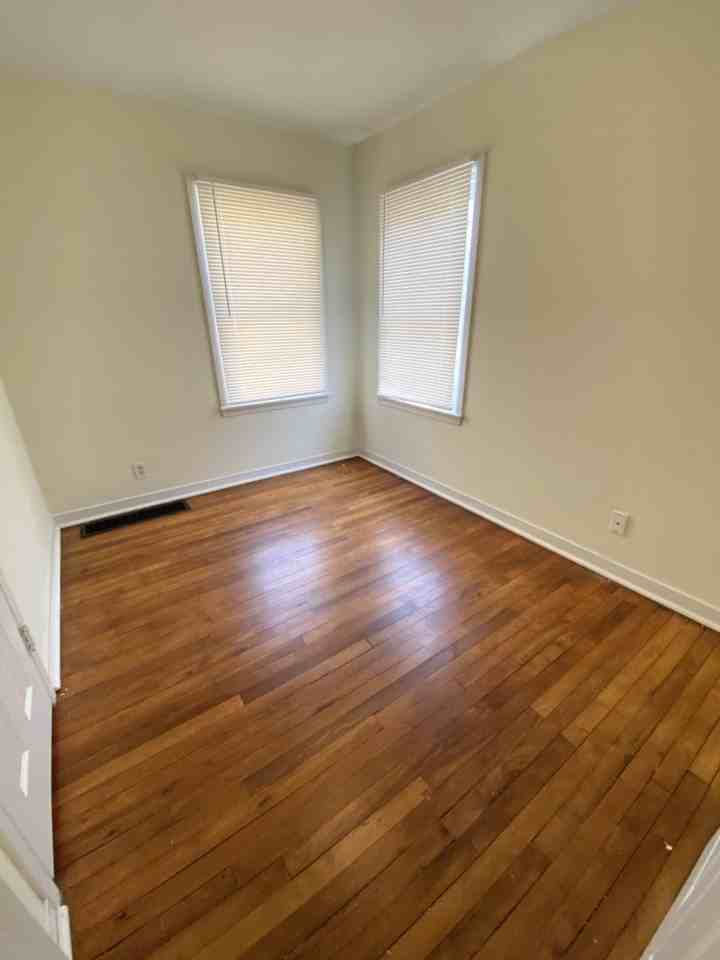 1121 Hapeman Street - Photo 7 of 9