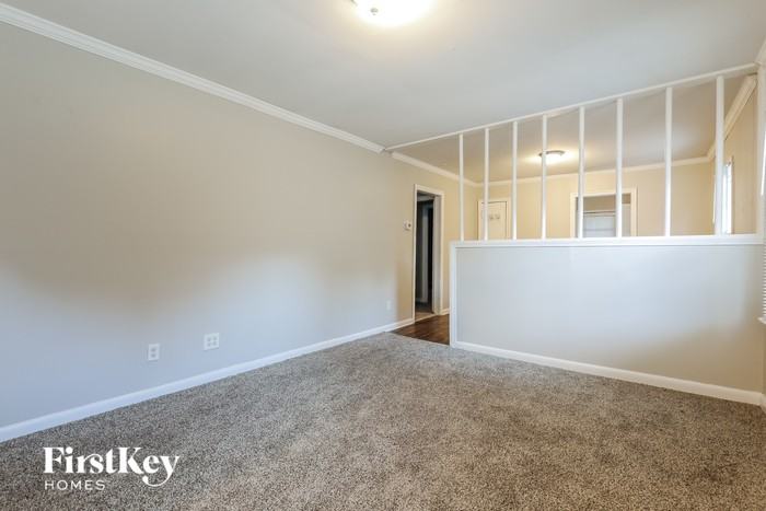 2239 Carey Dr Se - Photo 2 of 16