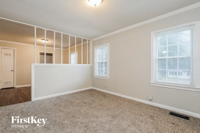 2239 Carey Dr Se - Photo 3 of 16