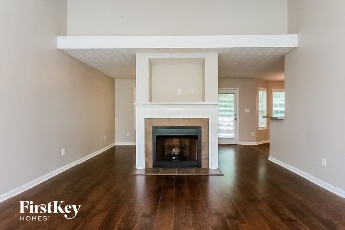1220 Coan Dr - Photo 3 of 15