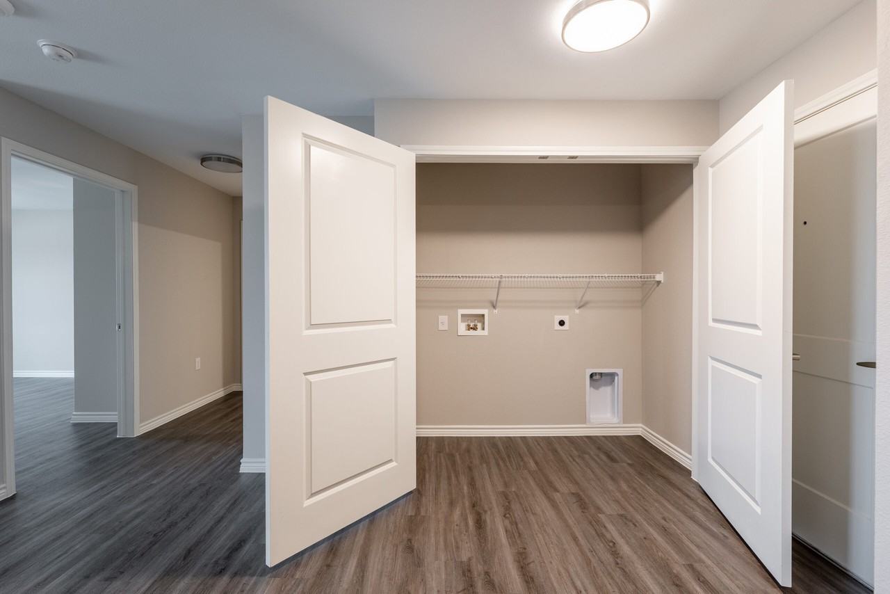 Commons at Manor - Photo 6 of 37