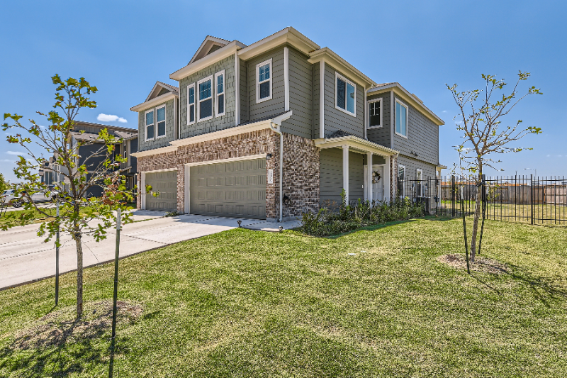 7100 Spotted Leaf Way - Photo 2 of 29