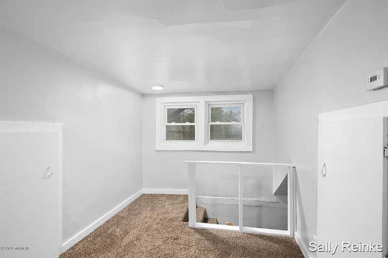 1412 Sherman St Se #2 - Photo 2 of 7
