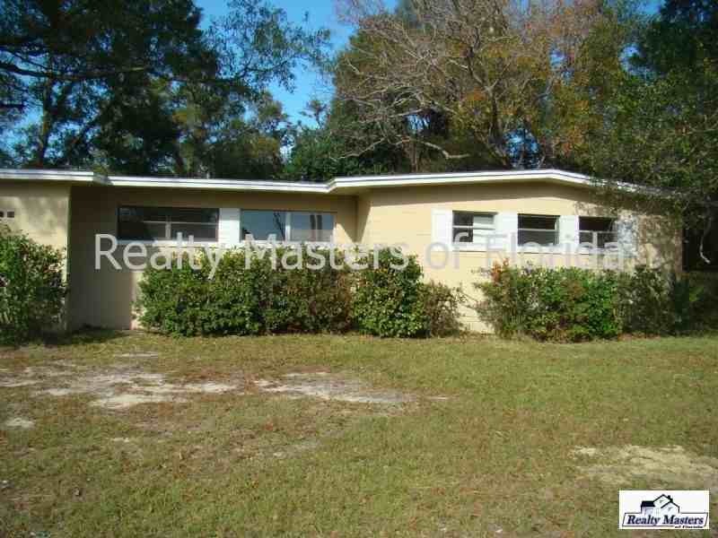 6 Eaton Rd - Photo 2 of 15