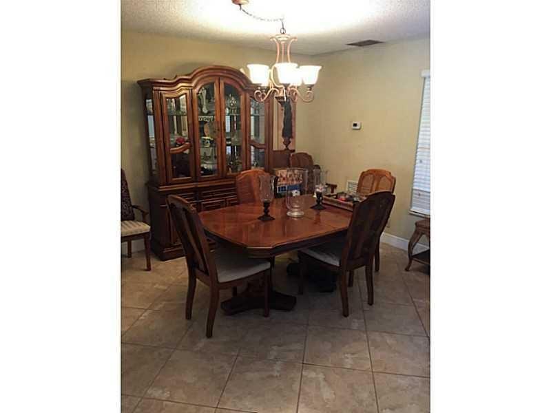 199 NW 81st Way - Photo 2 of 3