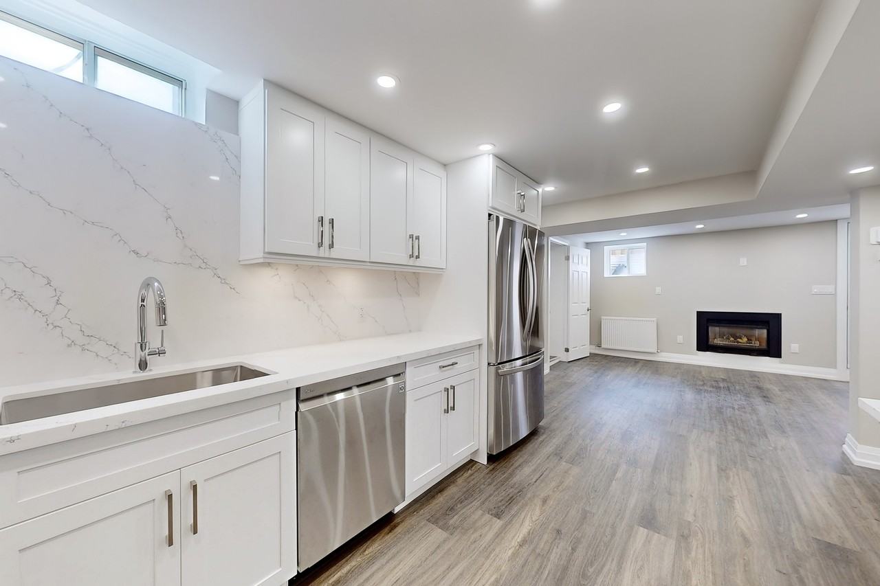 288 Ridgefield Crescent - Photo 2 of 16