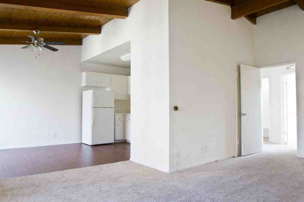 Ravencrest Apartments 1 - Photo 7 of 14