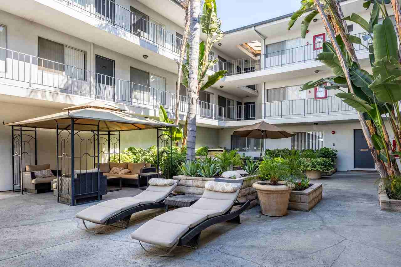 The Grove Apartments - Photo 5 of 17