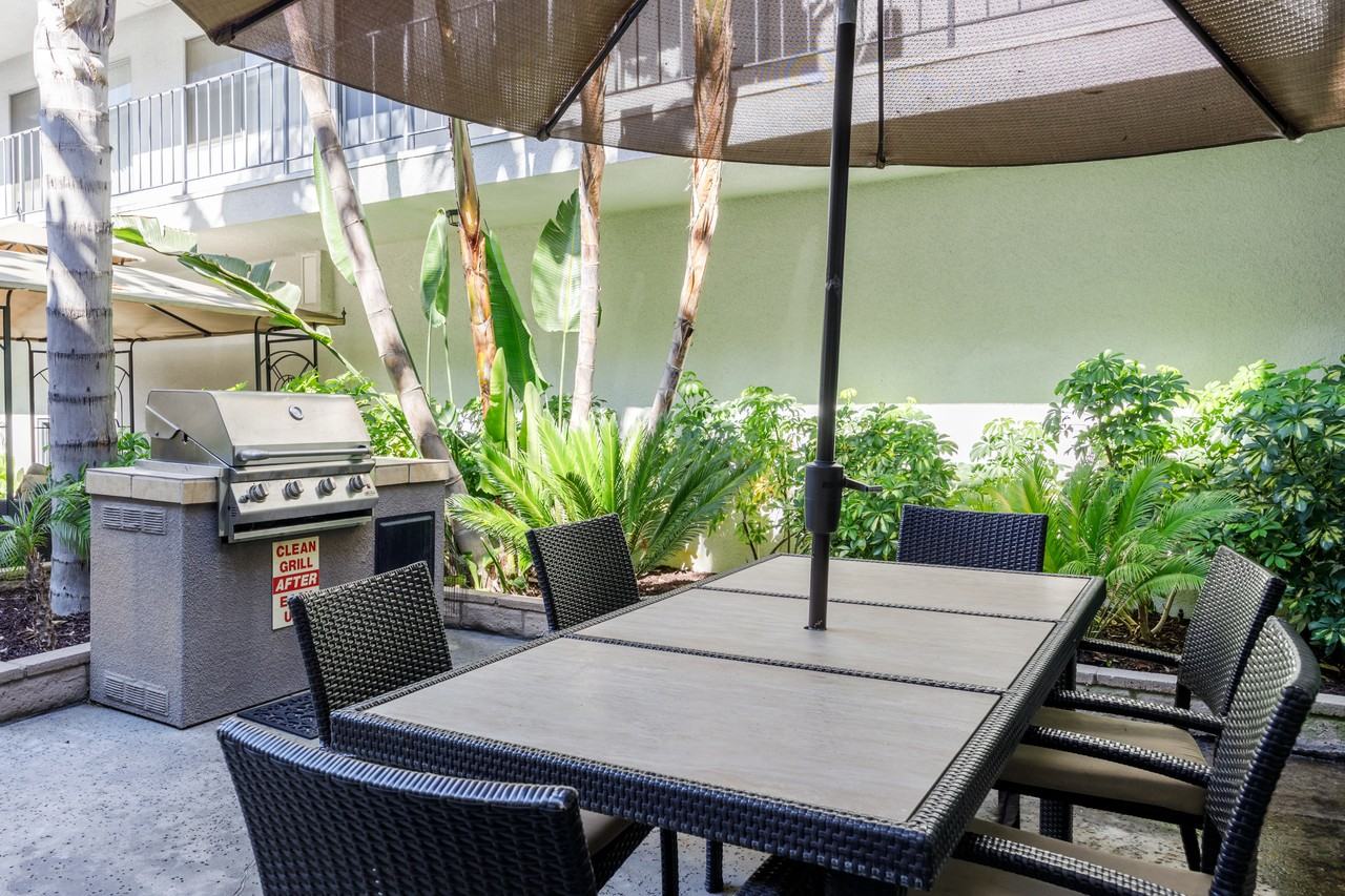 The Grove Apartments - Photo 6 of 17