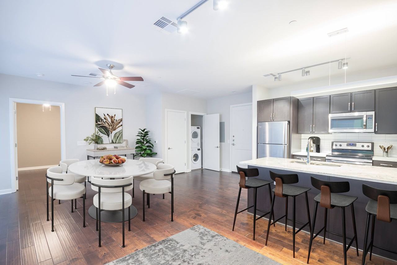 The Mayflower Apartments 411 N Akard St, Dallas, TX 75201 Zumper