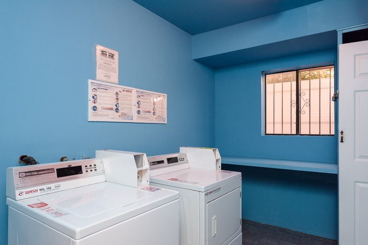 1128 Temple Ave. Student Apartments - Photo 4 of 14