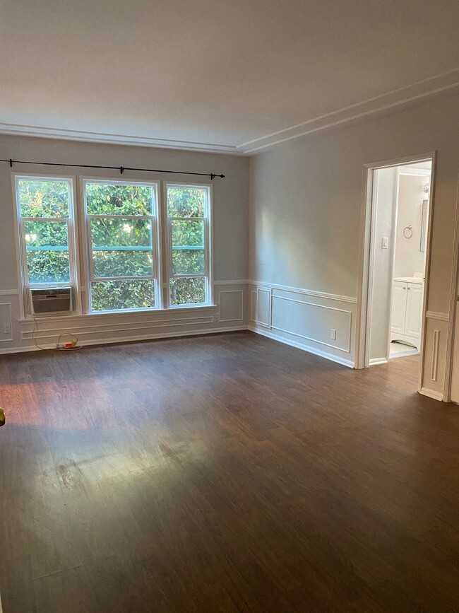 128 Reeves Drive - Photo 5 of 8