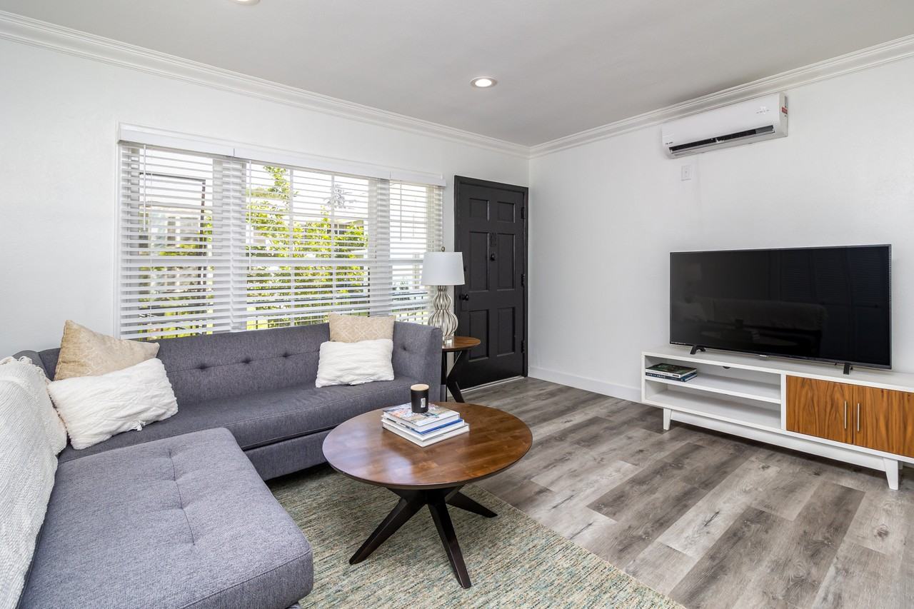 1828-1850 N Edgemont Street Los Angeles, CA 90027 - Photo 4 of 11