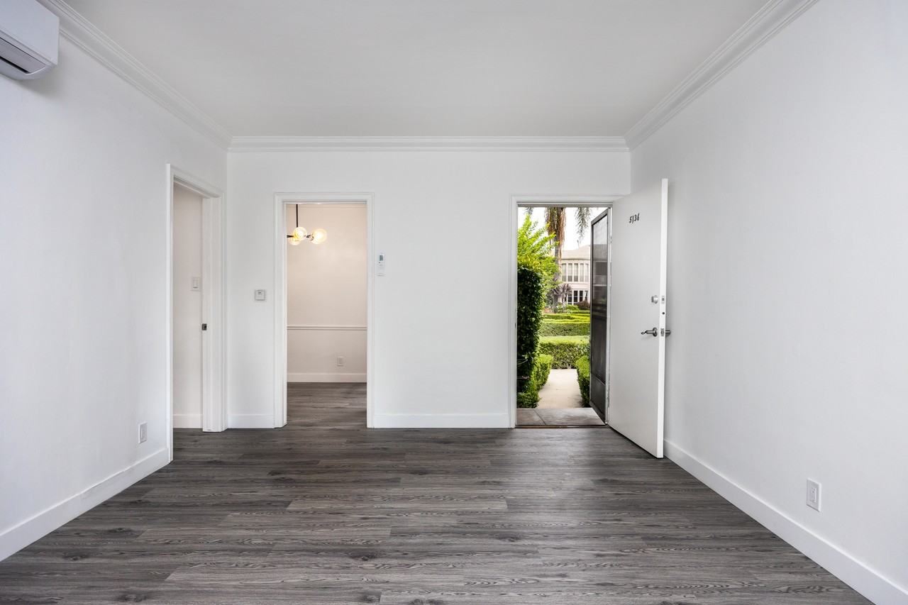 5140 Clinton Avenue - Photo 7 of 12