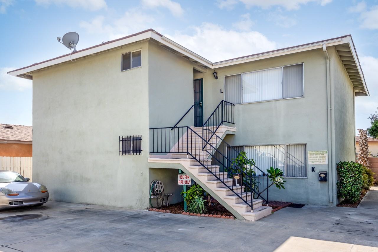 Denker Avenue Apartment Homes - Photo 2 of 5