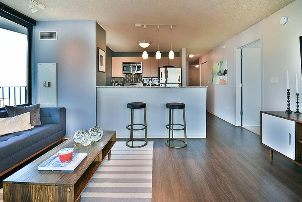 225 N Columbus Dr #2-2 - Photo 2 of 36