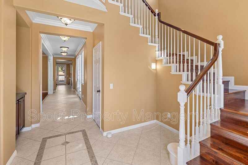 28856 Springfield Pl - Photo 4 of 48