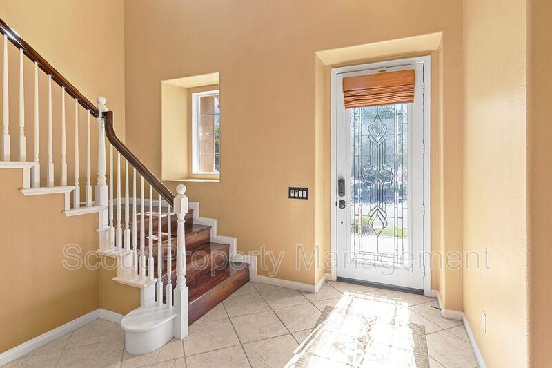 28856 Springfield Pl - Photo 5 of 48