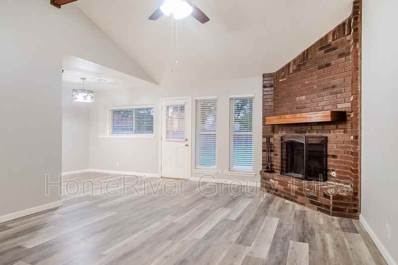 10011 N 108th East Ave - Photo 3 of 19