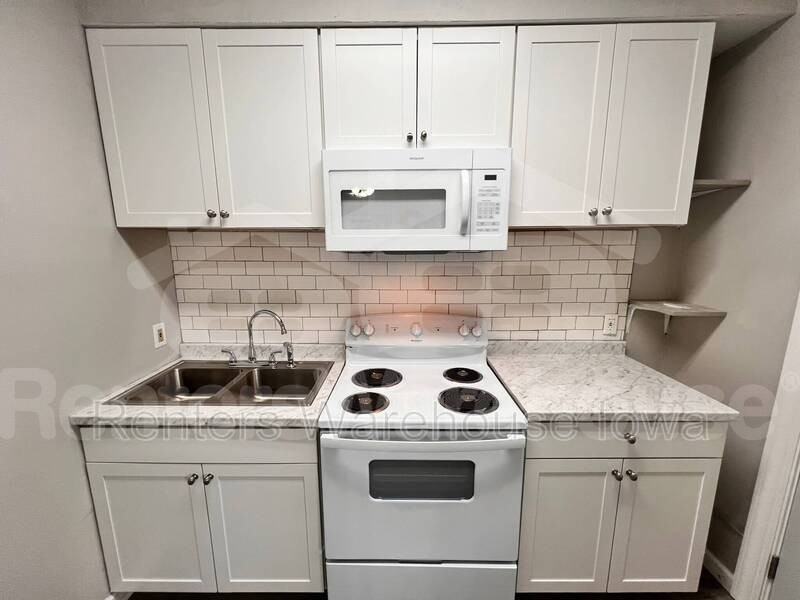 1314 22nd St #8 - Photo 6 of 9