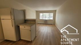 1039 College Ave #10W - Photo 1 of 1