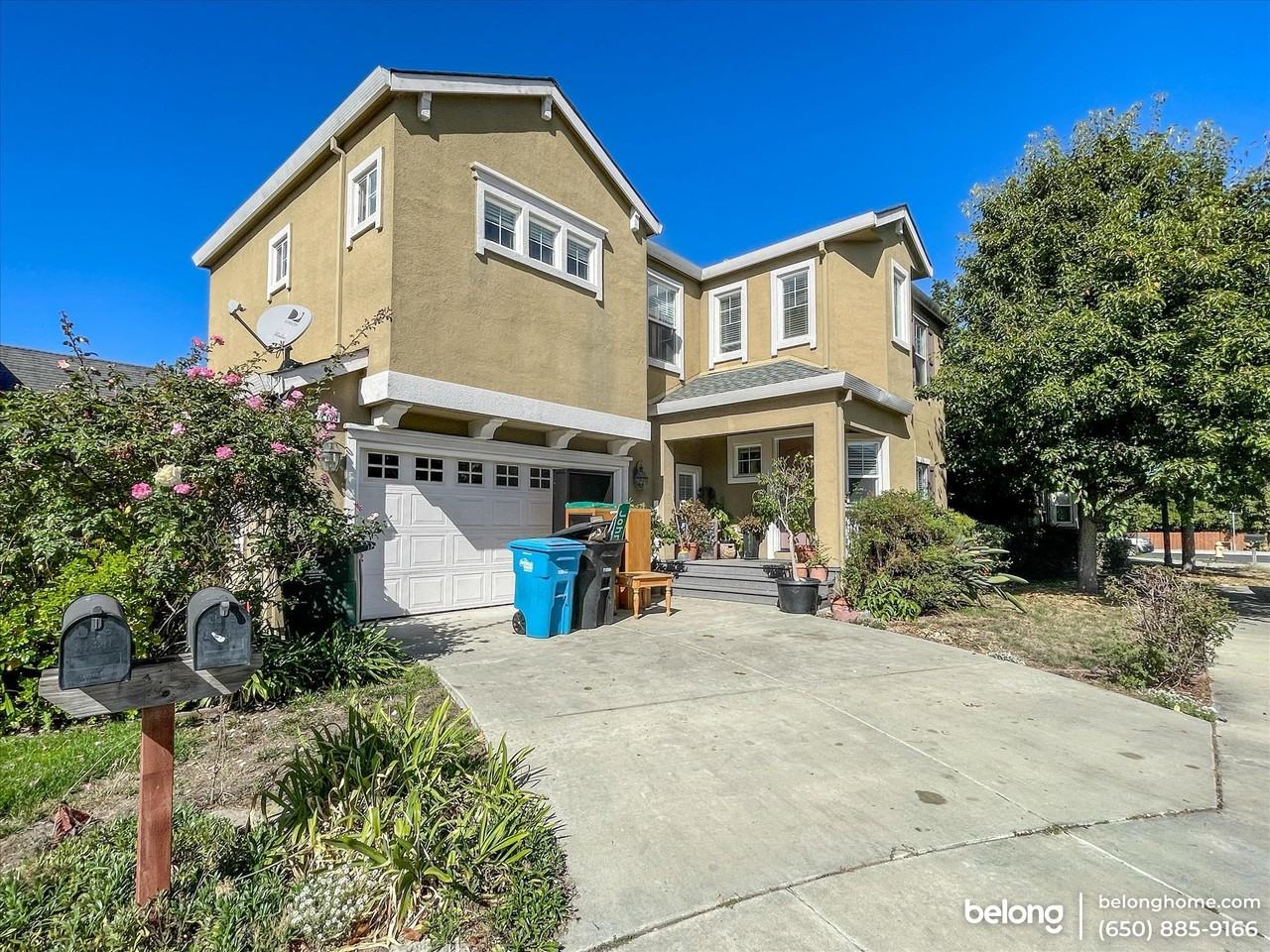 2109 Myrtle Pl - Photo 2 of 32