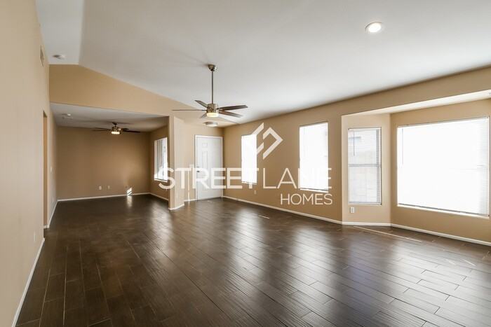 3061 W Salter Dr - Photo 3 of 15