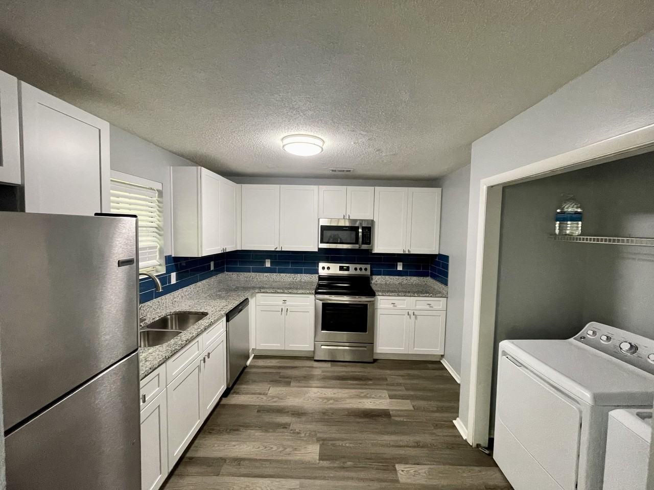 130 Belmonte Dr Sw #NA - Photo 3 of 11