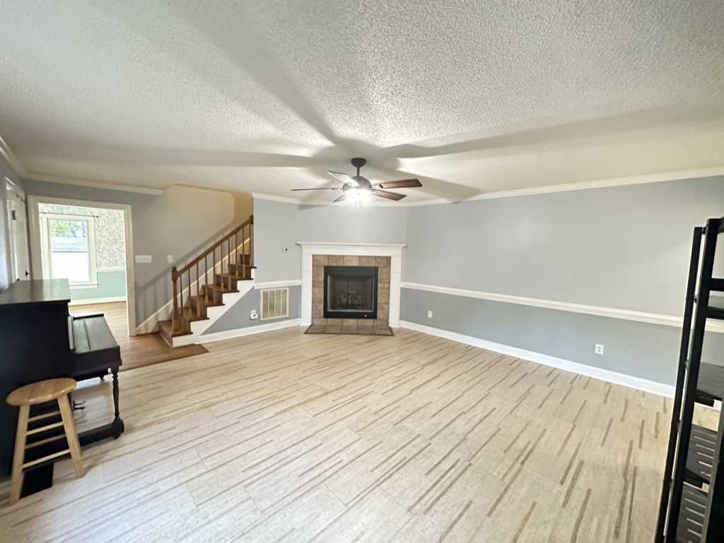 874 Corbett St #NA - Photo 3 of 29