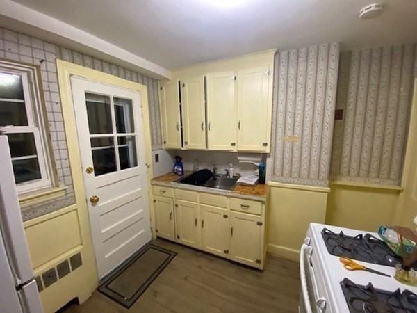 771 Vfw Pkwy #1 - Photo 2 of 11