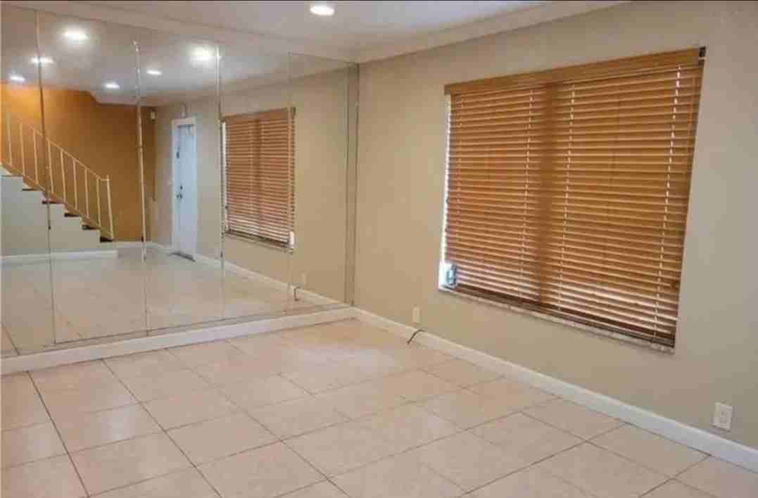 2628 Nw 47th Ter #1106 - Photo 3 of 6