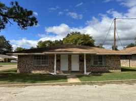 featured image of 3800 3800 Pine Street 3 - Piney Woods 5 #3PW5