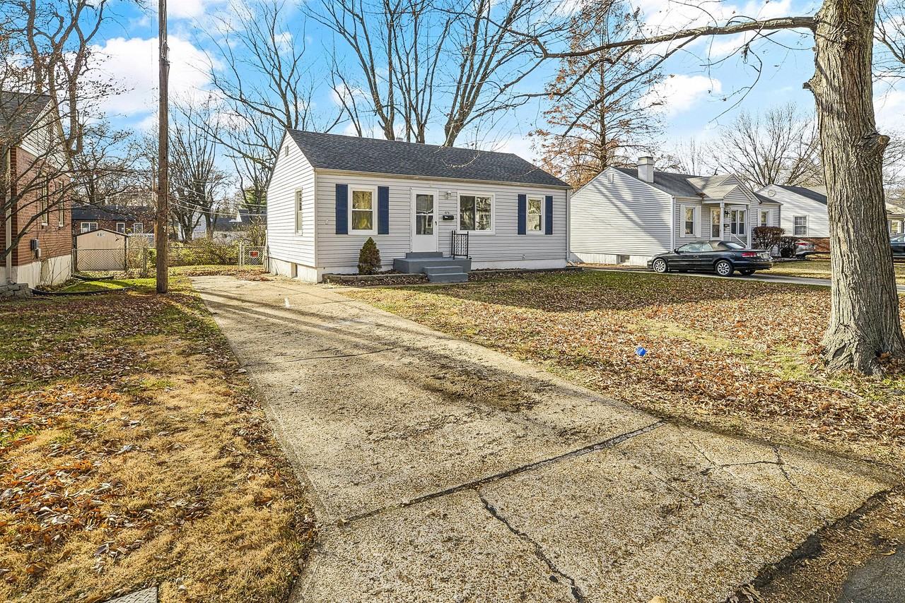 1175 Saint Matthew Dr #1 - Photo 2 of 21