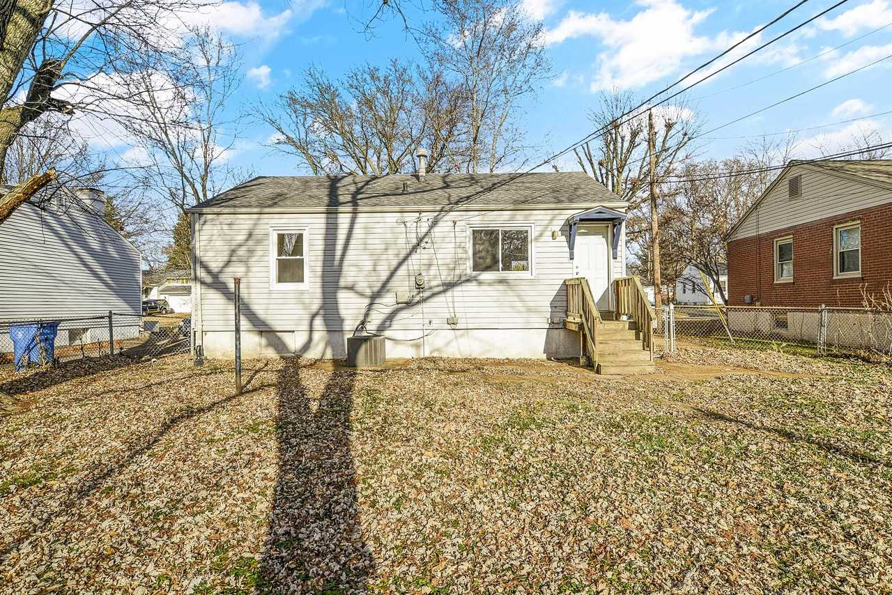 1175 Saint Matthew Dr #1 - Photo 5 of 21