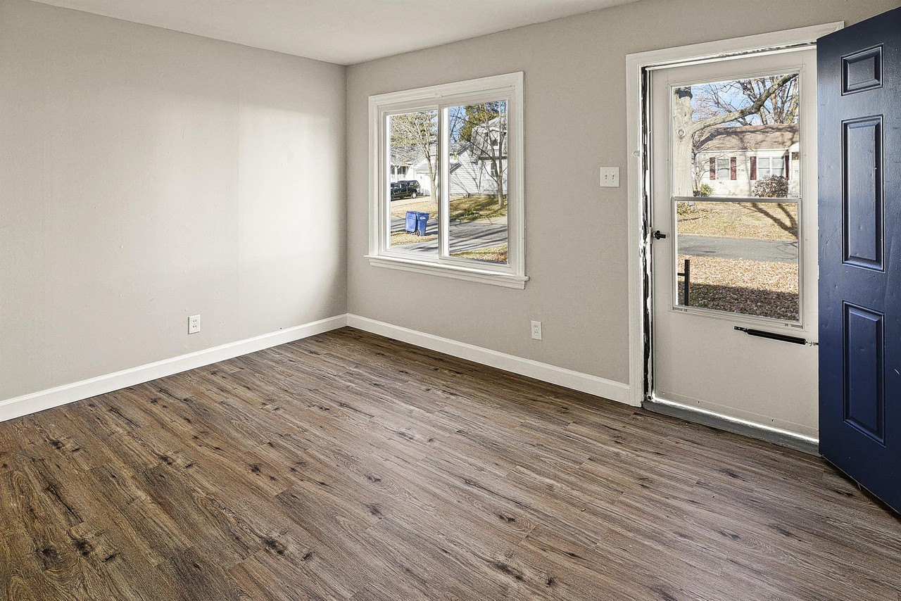 1175 Saint Matthew Dr #1 - Photo 7 of 21